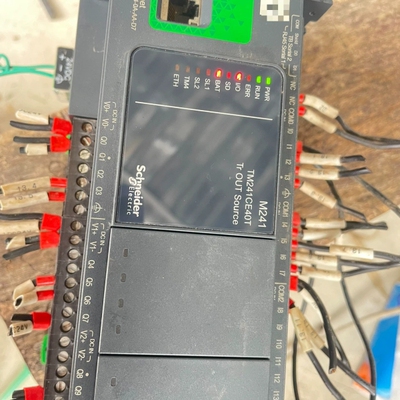 议价 TM241CE40T 成色漂亮， 拆机功能好，