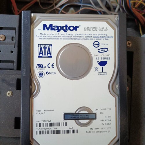 迈拓 Maxtor DiamondMax Plus 9 12