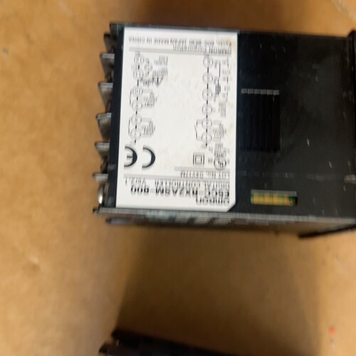 议价温控器 E5CC-RX2ASM-880