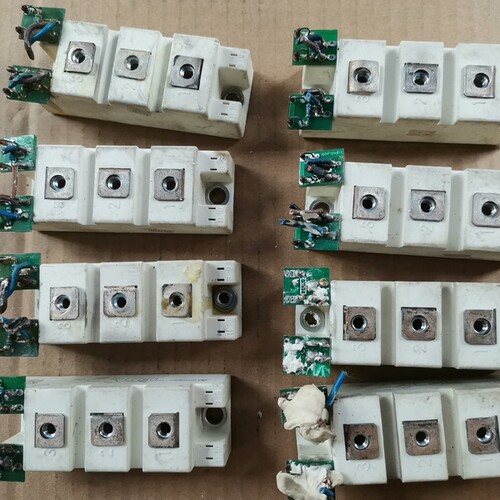 议价Infineon英飞凌模块FF50R12RT4，FF100R
