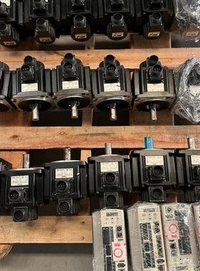 LXM23AU10M3X/BCH1302N12A1C伺