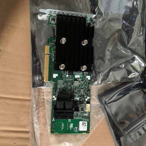 议价Dell PERC H740P阵列卡，型号01M71J，拆机