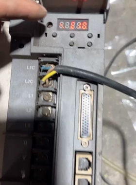 议价驱动器CF100-0002T2A-R