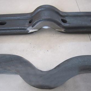 鼓包鱼尾板铁路工务器材鼓包鱼尾板轨道鱼尾板钢轨使用鱼尾板