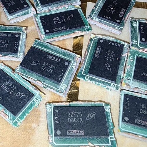 MT40A1G16TB-062E:F，丝印D8CJX，现--议价商品