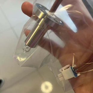 赛默飞钨灯,原厂货号6083.2000,带原厂芯片。适用于U