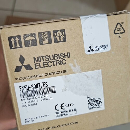 FX5U-80MT/ES，原装进口，议价