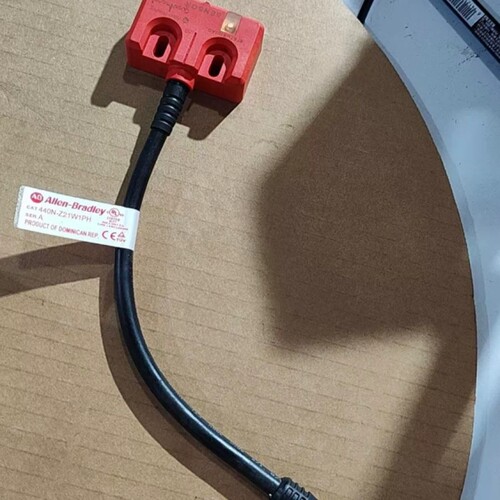 安全门开关，440N-Z21W1PH，8芯M12议价