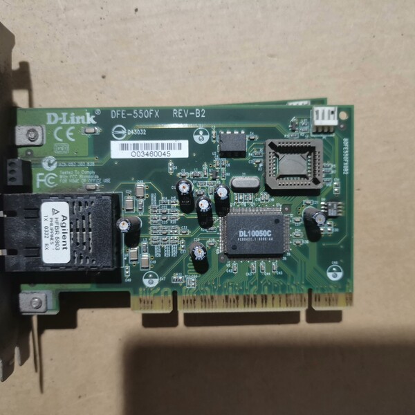 D-Link光纤网卡 DFE-550FX REV-B2实物图