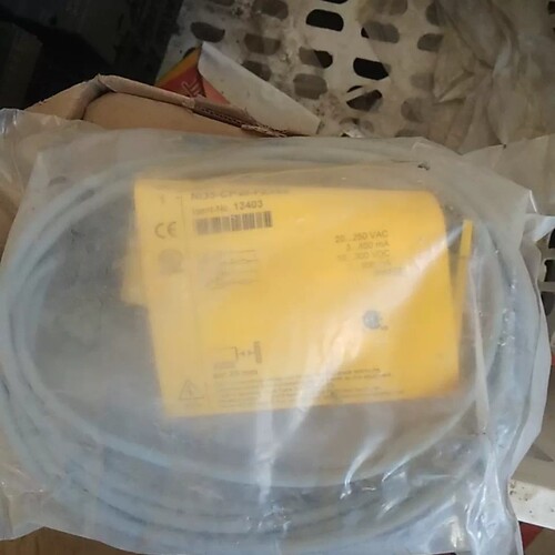 全新图尔克Ni35－CP40－FZ3X2传感器出售，只，议价