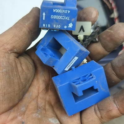 议价TKC300BS电流传感器，拆机品，外观成色如图，有使用痕迹