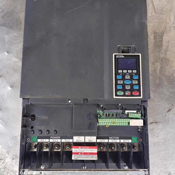 议价二手拆机台达C2000变频器
