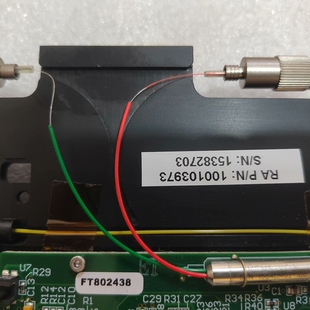 THORLABS主板一块,带电磁阀和道轨滑块,图片来源于