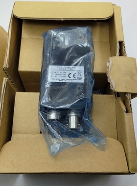 泰力CS8310Bi工业黑白相机盒。保证