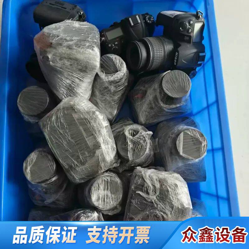 D7000单反相机，带18-55镜头，泰国制造。