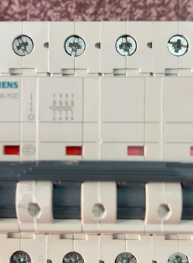 5SY6440-7CC   4P40A微型断路器，-议价