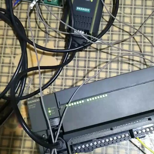 S7一200   6Es7  216-2AD23一0X议价