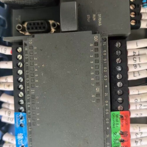 议价威纶通触摸屏MT6051i