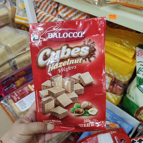 百乐可威化饼干奶油夹心饼干榛子