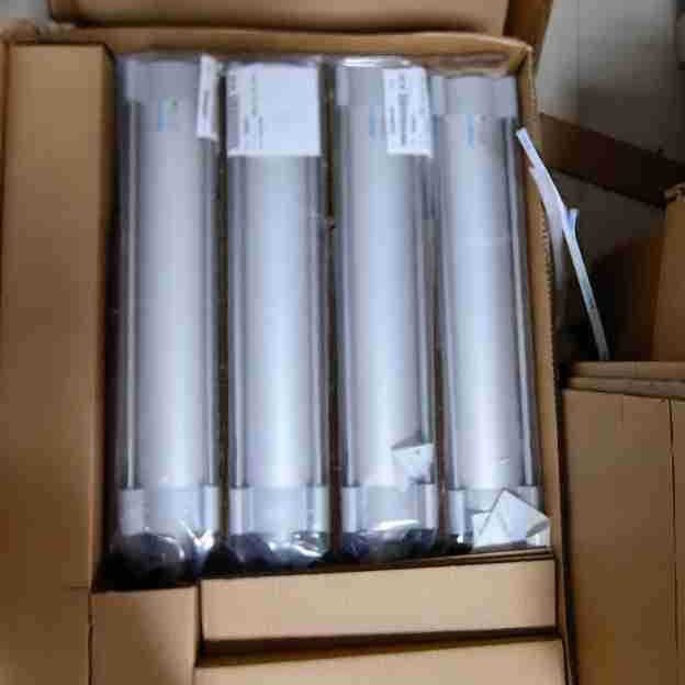 费斯托  FESTO   1463475  DSBC-63-1100-PPVA-N3A2    气缸