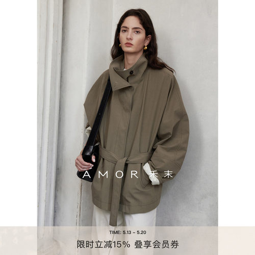 “抒情诗”廓形风衣外套