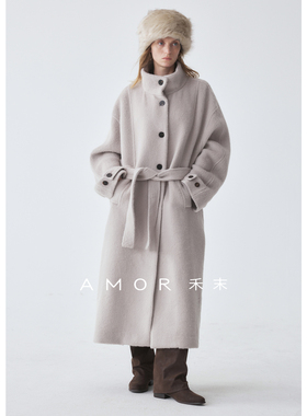 AMOR禾末“都市浅行”苏力长毛立领H型廓形长款羊驼毛羊毛大衣