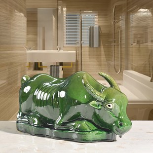 正北卫生间瓷牛摆件家居厨房陶瓷牛工艺品低头喝水牛黄牛水牛卧牛