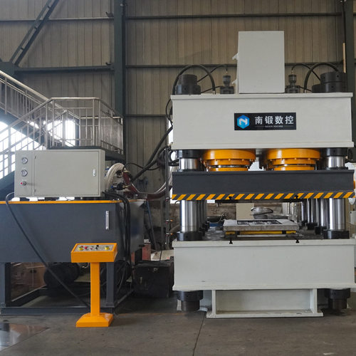 不锈钢门压花机 3000吨四柱油压机 工业门??冷塑性成型工艺??