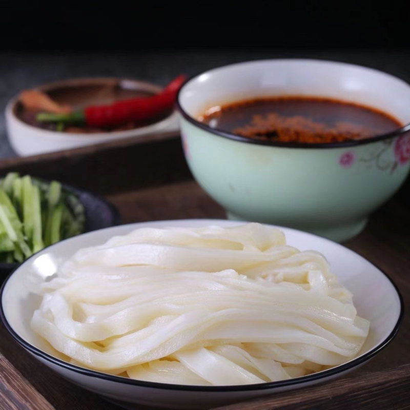 正宗凉皮开袋即食免煮面皮陕西休闲凉拌方便食品一整箱新鲜清真