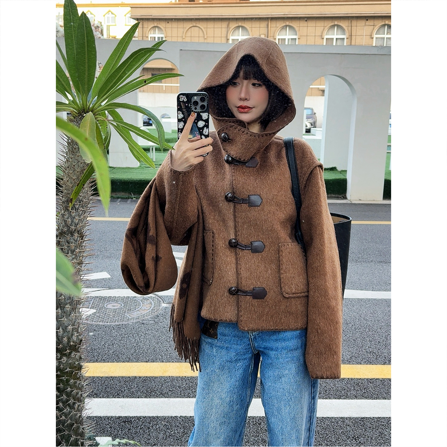 伯爵红茶绵羊毛搭扣连帽复古大衣