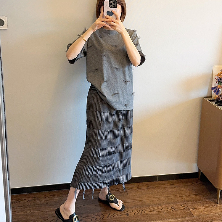 ASBR设计师买手店 立体网纱花卉T恤+休闲压褶半身裙~格雷系穿搭！