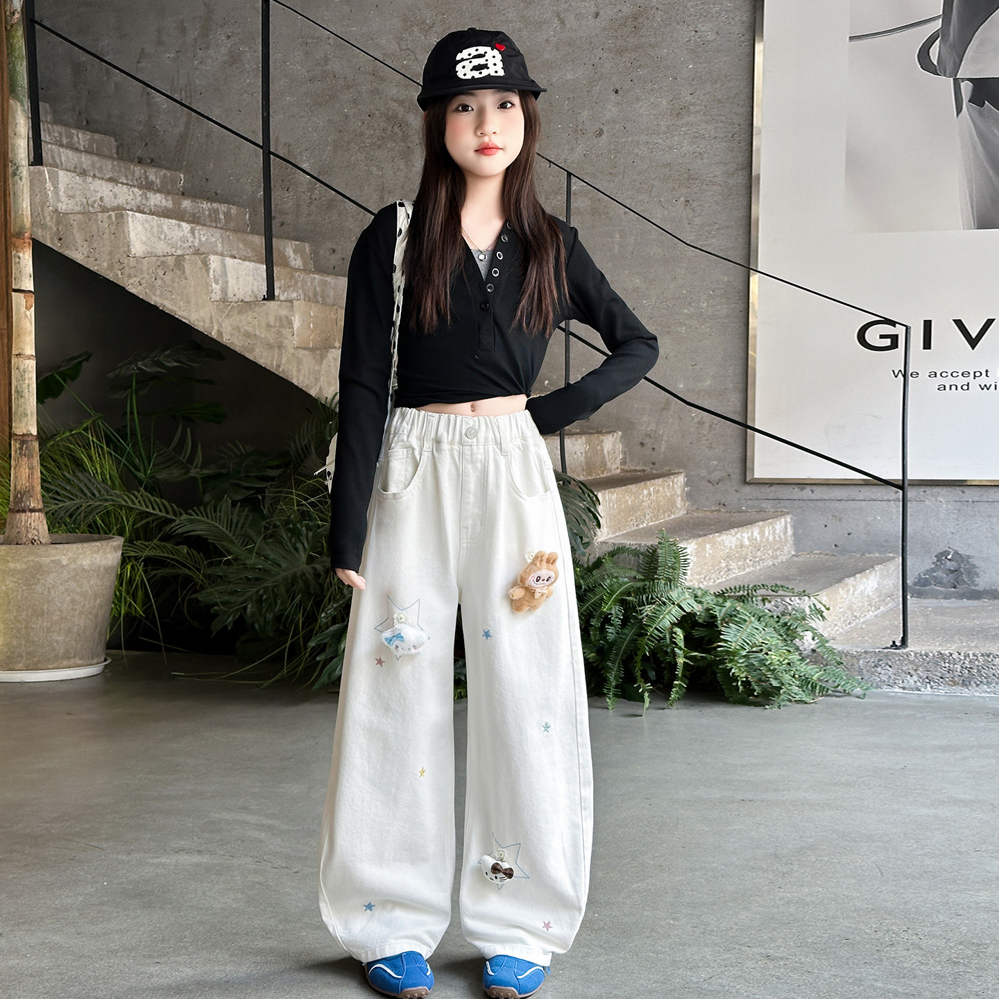 女童白色棉布阔腿裤春2026新款大童女初中生洋气休闲裤甜美可爱风