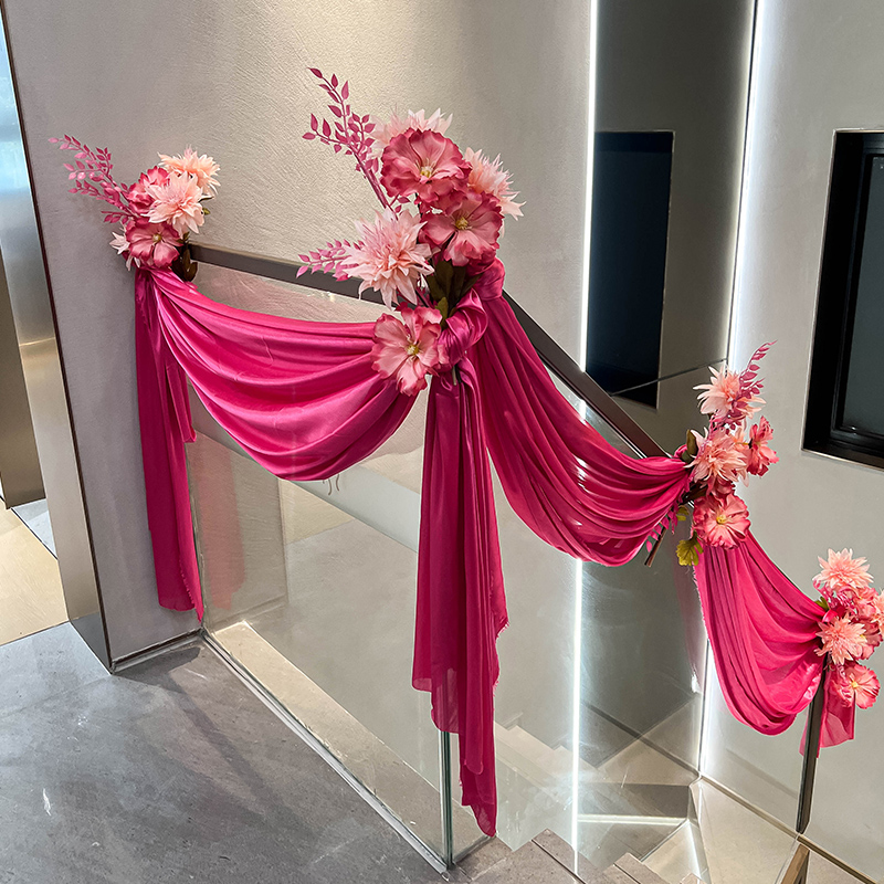 结婚楼梯扶手装饰婚礼婚房布置场景蝴蝶结蜂窝球立柱挂饰婚庆拉花