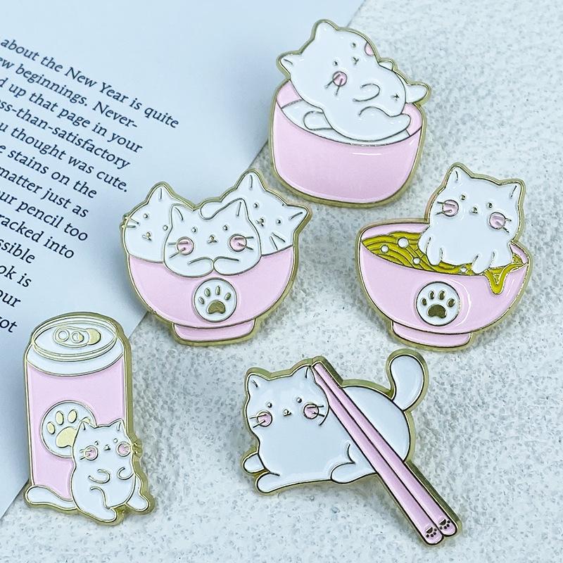 创意卡通粉色猫咪胸针小猫咪拉面