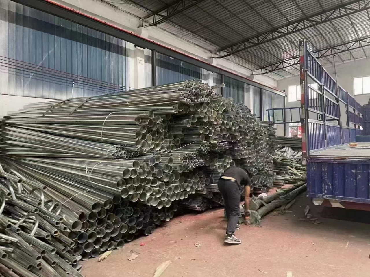 艾乐壹迪园林绿化3米方形灯柱太阳能庭院灯led道路灯龙头景观灯