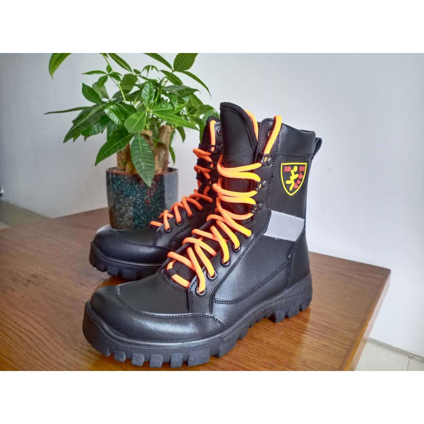 统型救援靴 抢险救援皮靴抢险靴检测森林消防抢险靴防滑透气