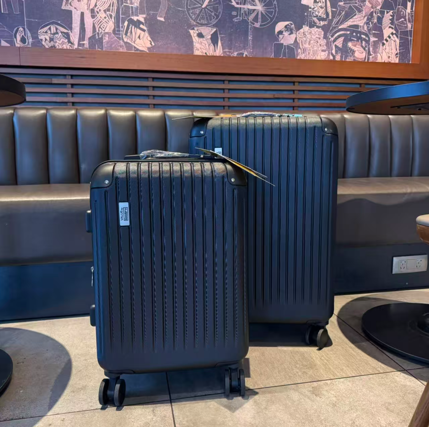 特价出口到韩国的纯pc旅行箱