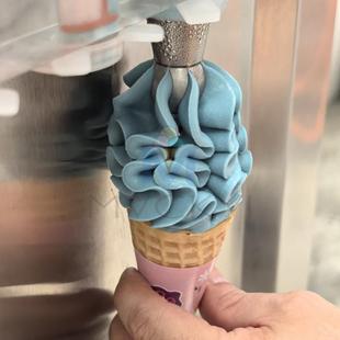 商用3色甜筒雪糕机网红打卡点冰淇淋设备 machine 明毅ice cream