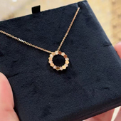 高版 甜甜圈蜂巢项链女镶钻ins小众镀18k玫瑰金高级感轻奢锁骨链