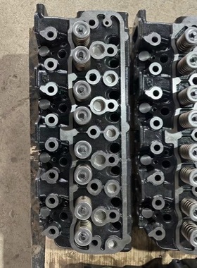 4D34 4D34T缸盖总成 CANTER FUSO 8V 3.9D柴油发动机 ME997711