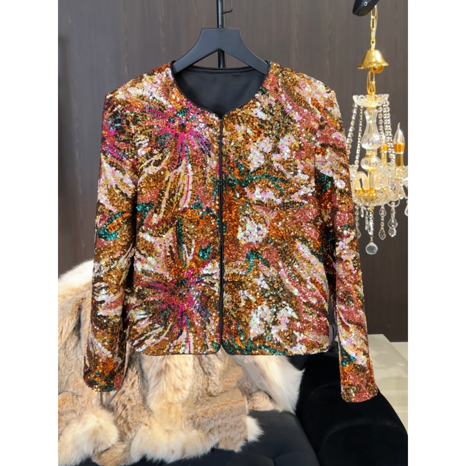 刘熊熊MCMAX混彩色珠片绣短外套