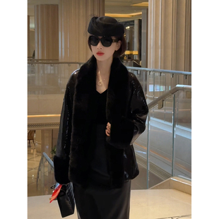 刘熊熊MCMAX 毛领保暖显瘦奢华亮面90鸭绒羽绒服外套女冬 焦点