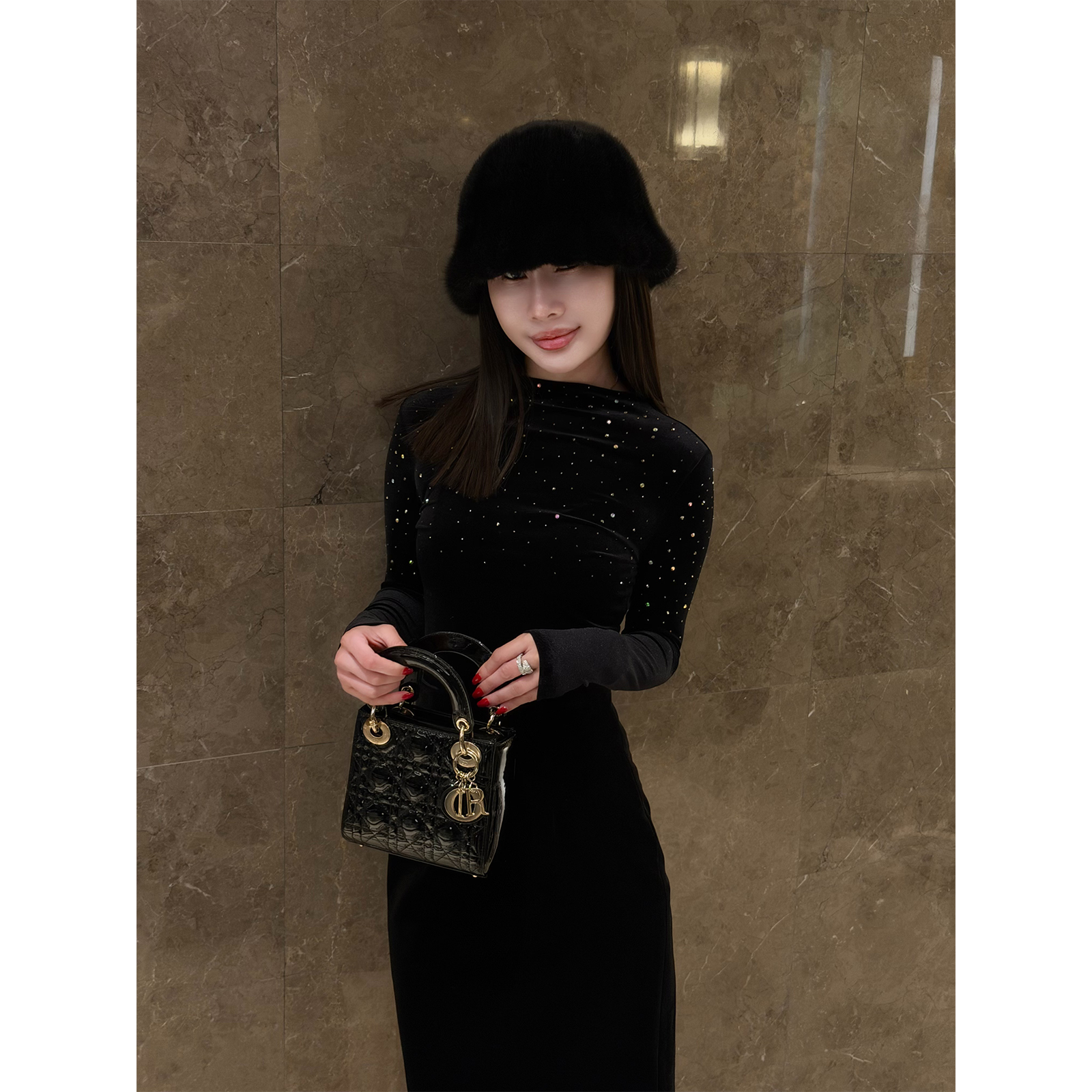 刘熊熊MCMAX烫钻进口丝绒打底衫