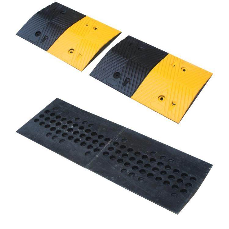 交通设施500*350*45减速带人字形减速坡橡胶减速设施梯形减速板,橡塑材料及制品,其他橡胶制品,淘宝优惠券,粉丝福利购,淘宝优惠卷