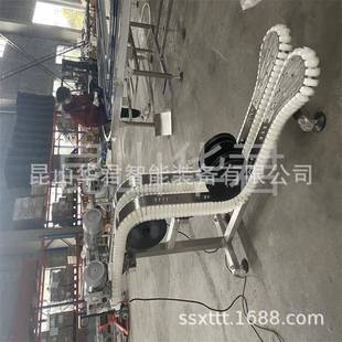 轻型瓶类空纸箱夹持输送机不锈钢机身山型链Z型输送柔性输送