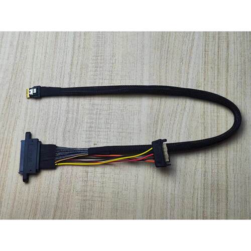 Slim sas SFF-8654 4i转U2 SFF-8639 Nvme U.2硬盘数据线