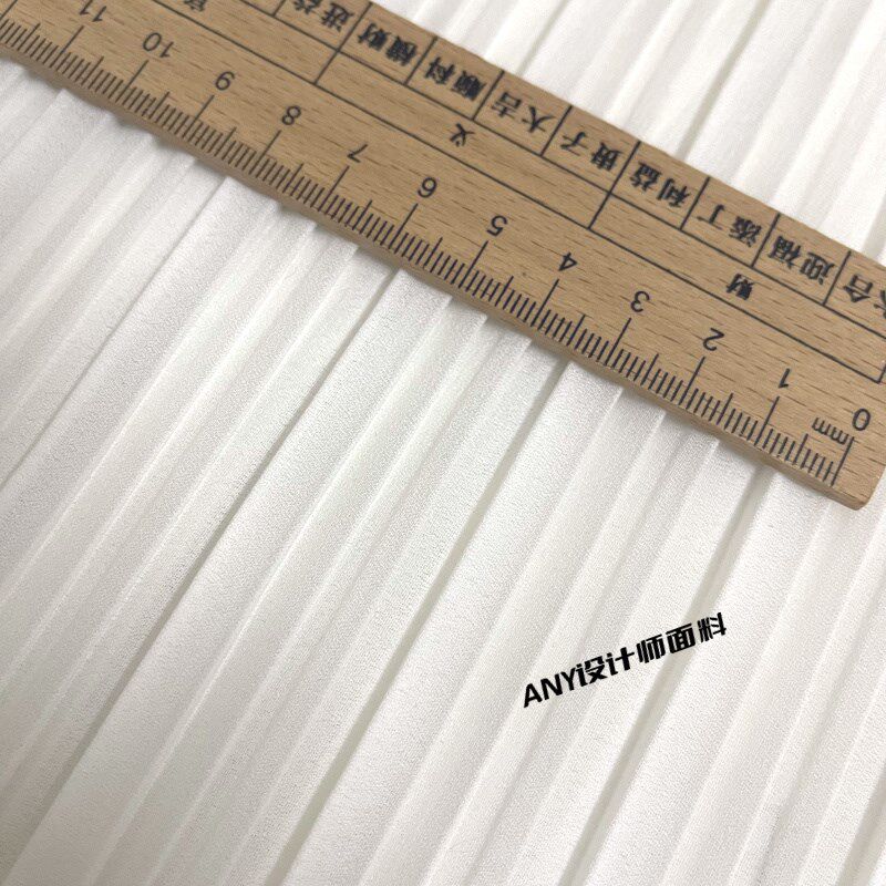 弓型褶白色微透雪纺风琴褶服装面料 百褶皱连衣裙女装设计师布料