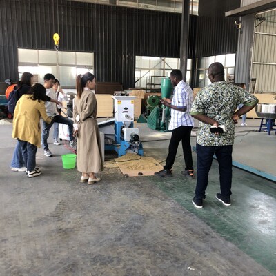80型颗粒饲料膨化机 鱼饵料生产线 大型狗粮猫粮烘干机现货外贸原