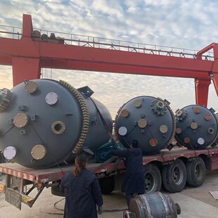 厂家直供搪瓷反应釜50l搪玻璃反应罐搪玻璃反应锅不锈钢搅拌罐