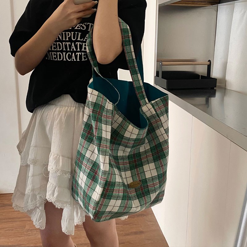 慵懒风格子帆布单肩包女2t025新款休闲大容量学生上课手提袋托热